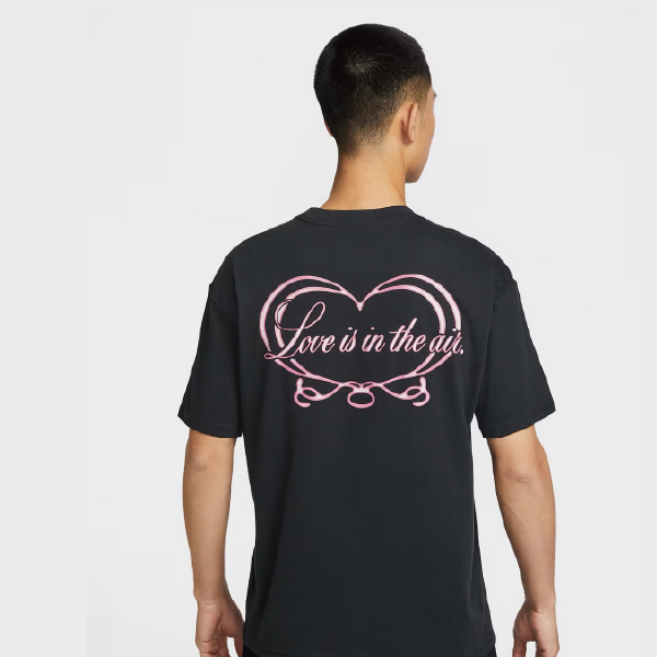 Nike Sportswear "Love is in the Air 短T